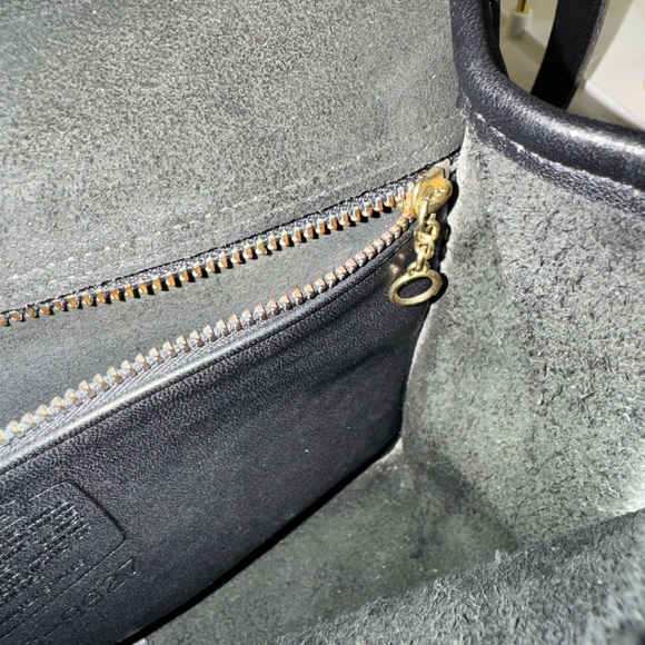 Coach Vintage Black Leather MADE IN USA. May 1994 Willis Bag. Rare find. - Picture 9 of 15